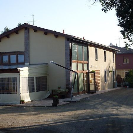 Agriturismo La Marletta Imola Bagian luar foto